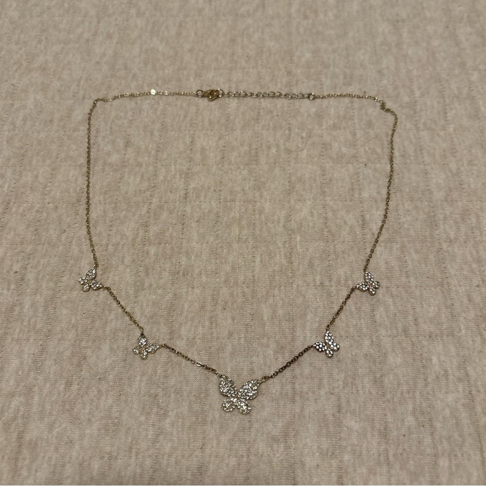 Elegant Gold Butterfly Necklace